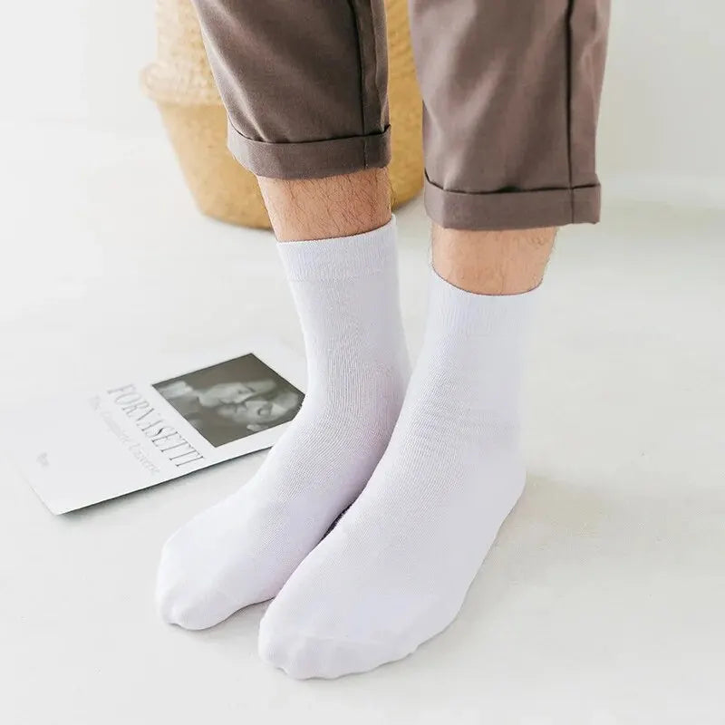 5 Paare Herren Baumwoll-Atmungsaktive Schweißabsorbierende Kurzsocken | Einfarbige Wadenlange Sport- & Business-Socken Kaufschwan®