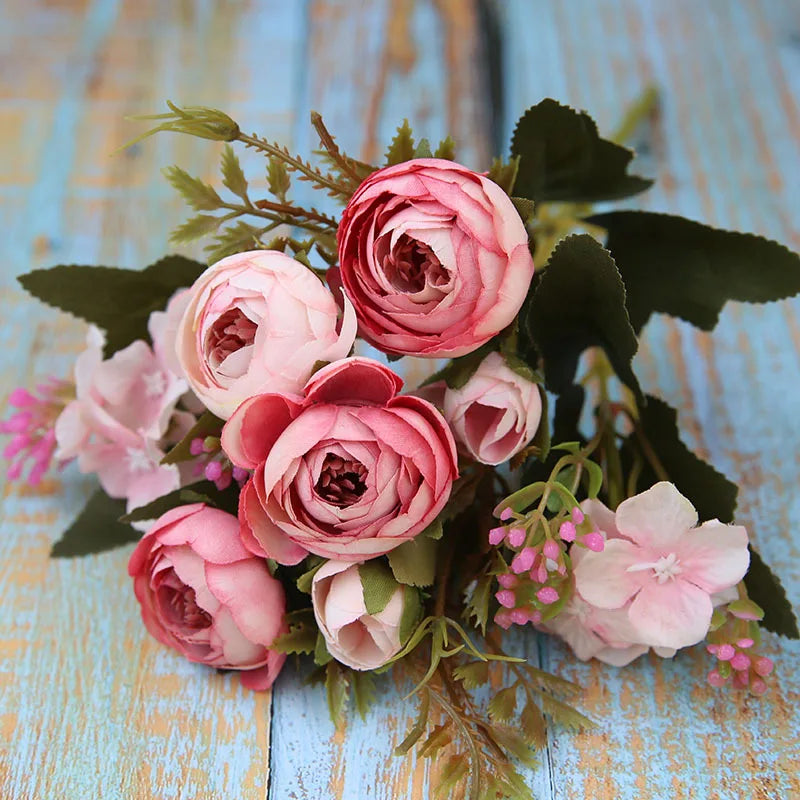 Herbstliche Künstliche Teerosen & Gerbera Seidenblumen – Kunstblumenstrauß für Hochzeit, Zuhause & Raumdekoration Kaufschwan®
