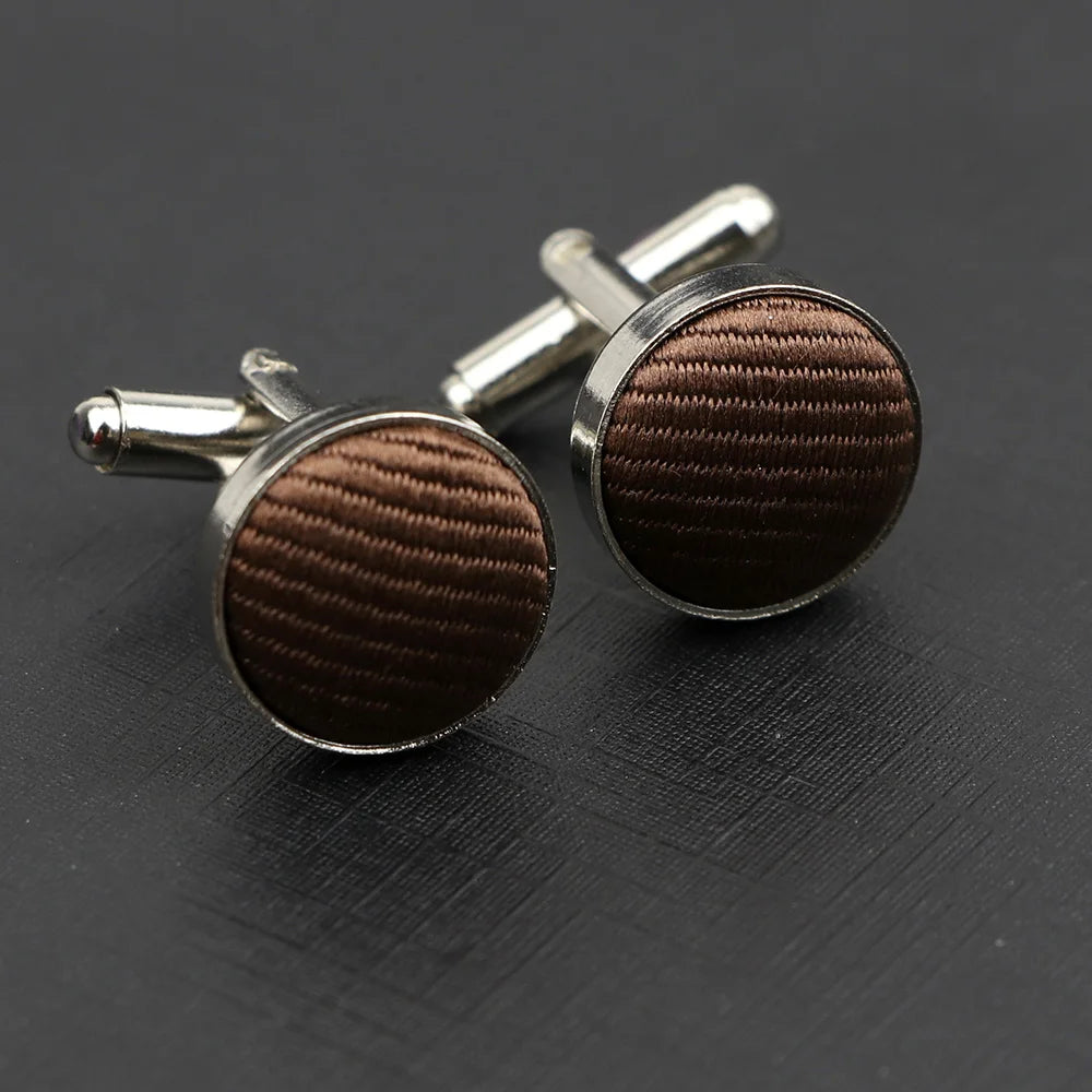 Klassische Herren Manschettenknöpfe mit Streifen- & Karomuster | Hochwertige Markenoptik – Elegante Ärmelknöpfe für Business & Hochzeit Kaufschwan® Braun