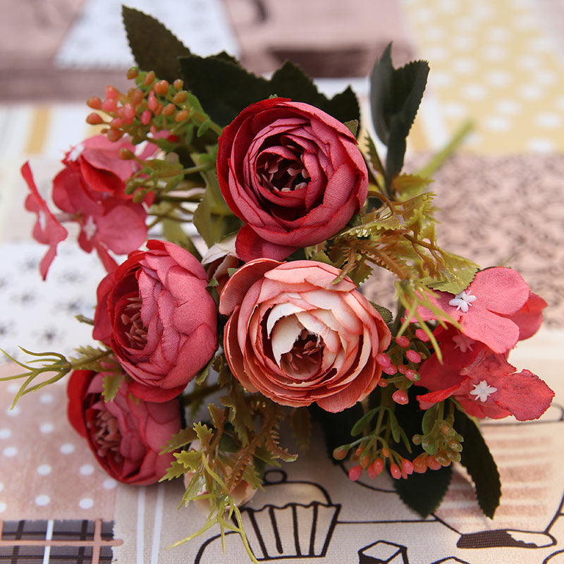 Herbstliche Künstliche Teerosen & Gerbera Seidenblumen – Kunstblumenstrauß für Hochzeit, Zuhause & Raumdekoration Kaufschwan®
