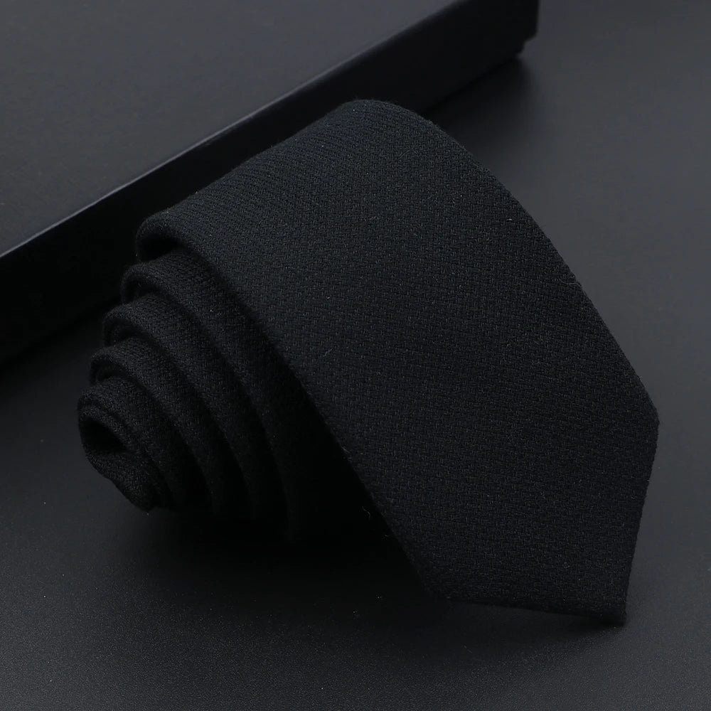 Herren Schmale Polyesterkrawatte – Handgefertigte 100% Polyester Krawatte | Uni & Gestreift für Business, Anzug & Formelle Anlässe Kaufschwan® Schwarz