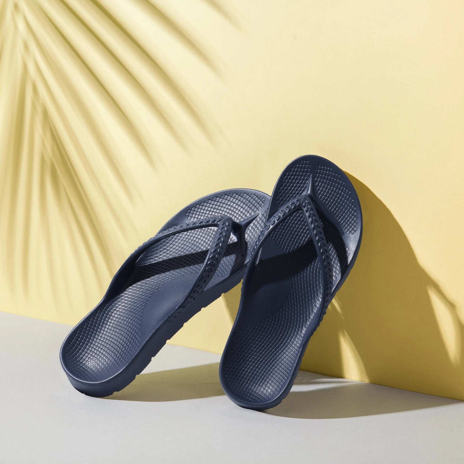Flip-Flops für Herren | Sommer-Orthopädische Sandalen | Plantarfasziitis-Linderung | Weiche, Leichte Hausschuhe Kaufschwan®
