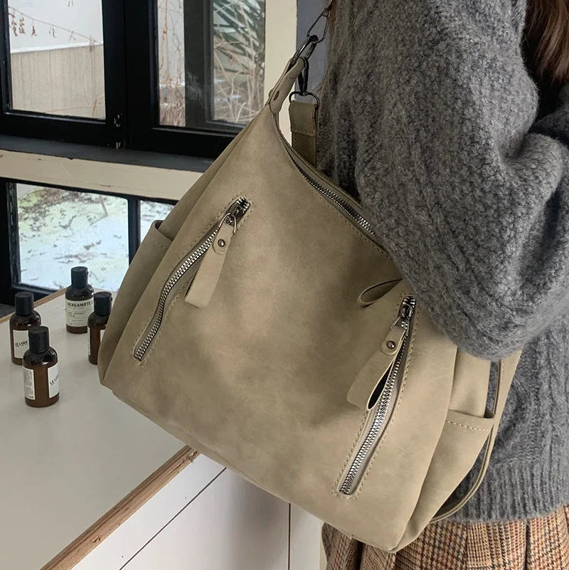Damen Crossbody Tasche Luxus Designer – Schräge Umhängetasche & Schultertasche | Große Retro Hobo Tasche aus Mattem PU Leder Kaufschwan®
