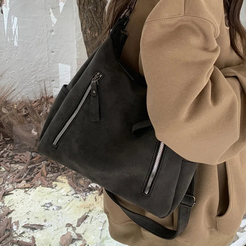 Damen Crossbody Tasche Luxus Designer – Schräge Umhängetasche & Schultertasche | Große Retro Hobo Tasche aus Mattem PU Leder Kaufschwan®