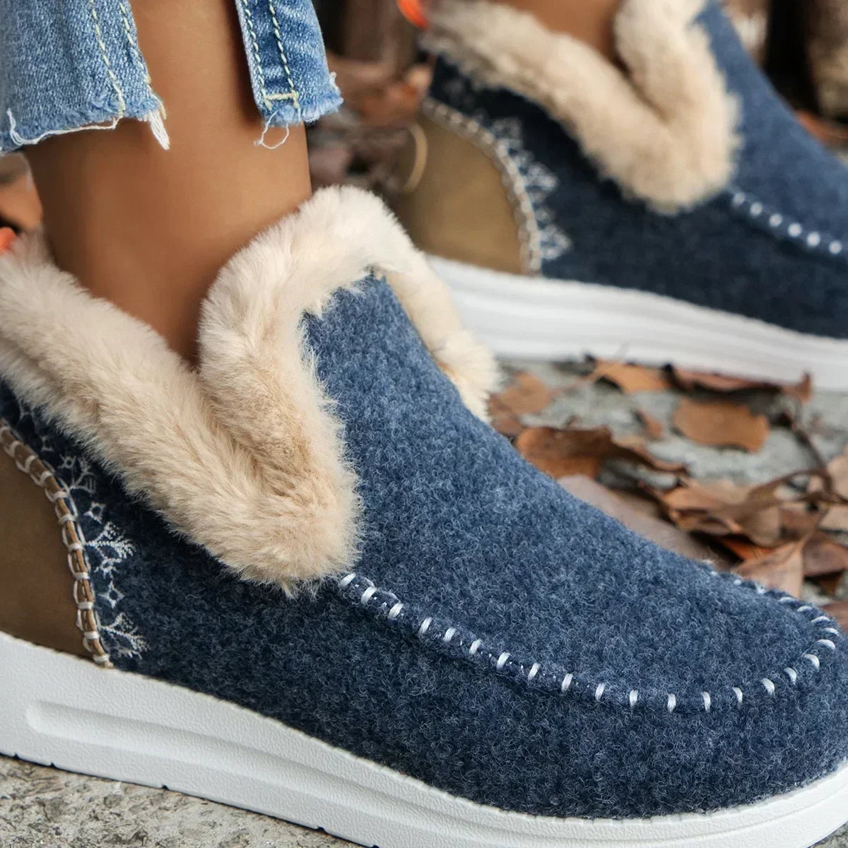 Damen Winterstiefel – Runde Zehenform Schneestiefel mit Kunstfell Futter | Flache Kurzschaft Stiefel mit Warmem Fleece für Damen Kaufschwan®