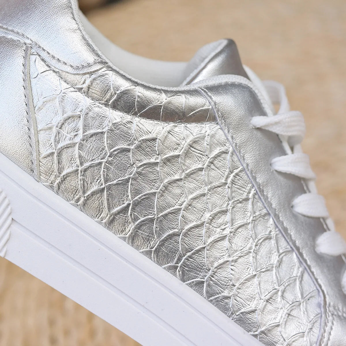 Damen Sneaker in Gold & Silber | Frühling & Herbst Schnürschuhe aus Weichem PU Leder | Modische Freizeitschuhe Kaufschwan®