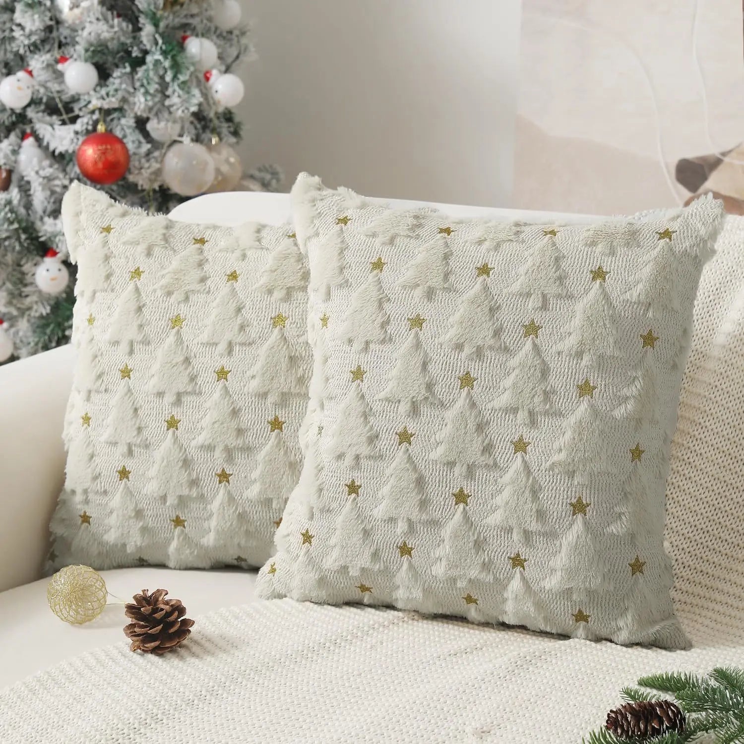 45x45cm Weihnachts Kissenbezug – Gestepptes Plüsch Design | Stern & Tannenbaum Motiv Sofakissen Bezug für Wohnzimmer Deko Kaufschwan® Weiß 45x45cm
