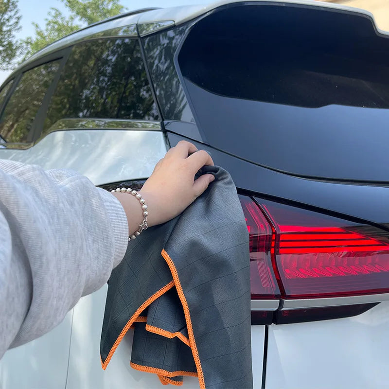 Mikrofaser Carbon Reinigungstuch – Carbonfaser Tuch für Fenster, Weingläser & Geschirr | Streifenfreies Glasputztuch Kaufschwan®