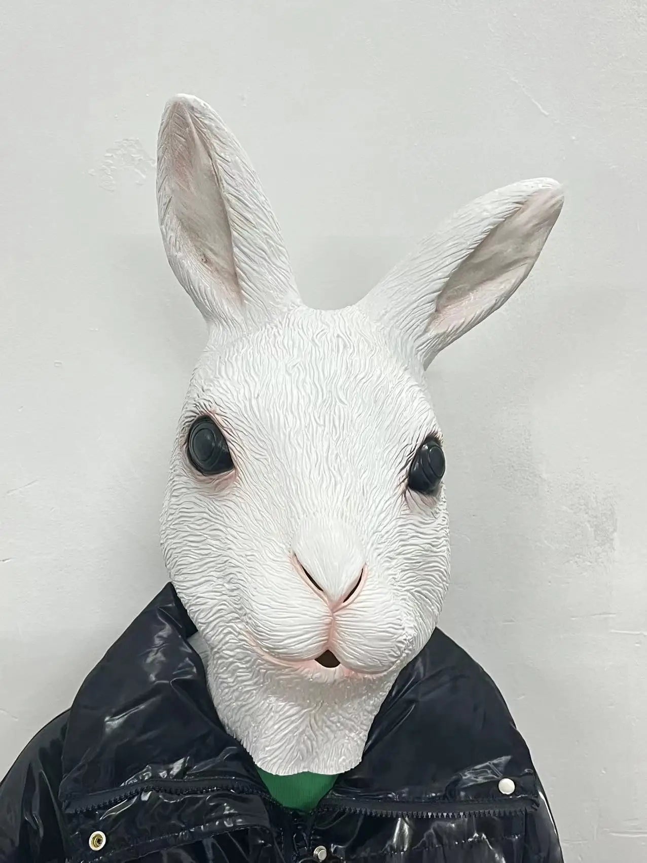 Weiße Hasen Vollgesichtsmaske – Tier Cosplay Maske für Halloween, Weihnachten, Bar & Maskenball Kostümrequisite Kaufschwan®
