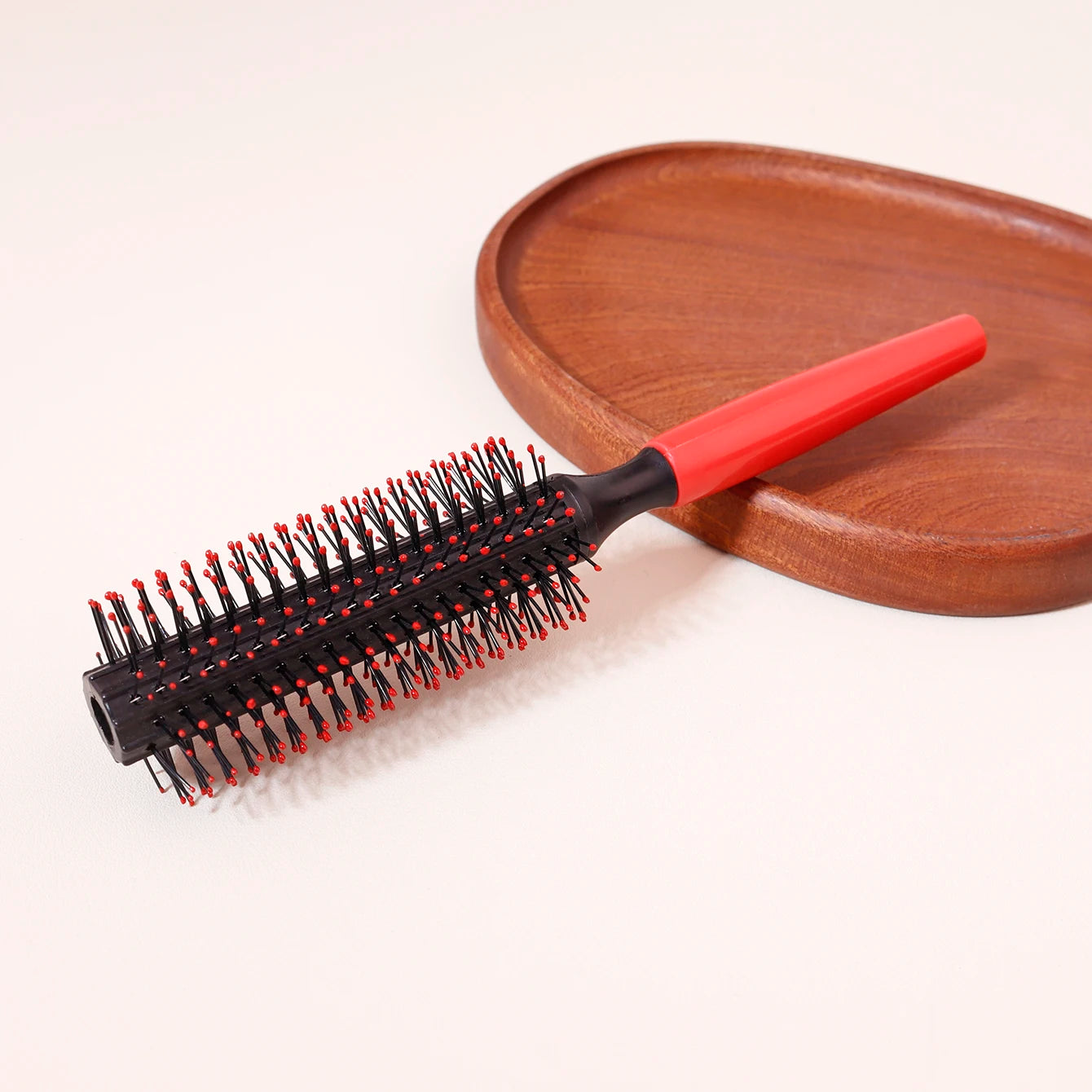 Quiff Roller Rundbürste – Rutschfeste Stylingbürste für Damen & Herren | Rockabilly Haar-Tool & Perückenfreundlich Kaufschwan®