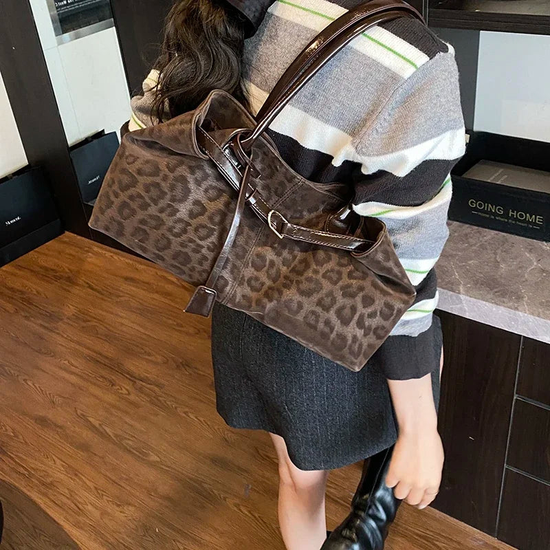 Leopard PU Leder Schultertasche für Damen – Luxus Designer Trend Tote | Handtasche mit Kurzem Griff & Damen Geldbörse Kaufschwan®