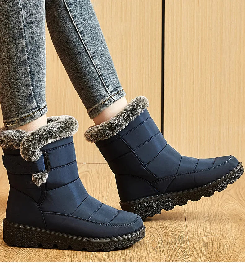 Damen Trendige Winterstiefel – Wasserdichte Knöchelstiefel mit Kunstfell Futter | Warme Low-Heel Schneestiefel für Damen Kaufschwan®