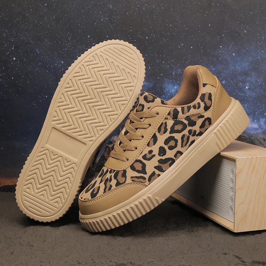 Damen Sneaker mit Leopardenmuster – Retro Chunky Casual Schuhe | Bequemes Flach-Design & Vielseitige Mode Kaufschwan®