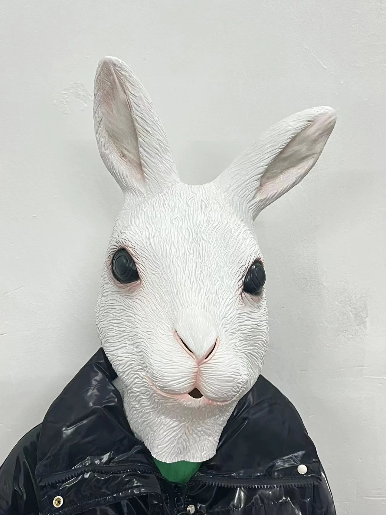 Weiße Hasen Vollgesichtsmaske – Tier Cosplay Maske für Halloween, Weihnachten, Bar & Maskenball Kostümrequisite Kaufschwan®