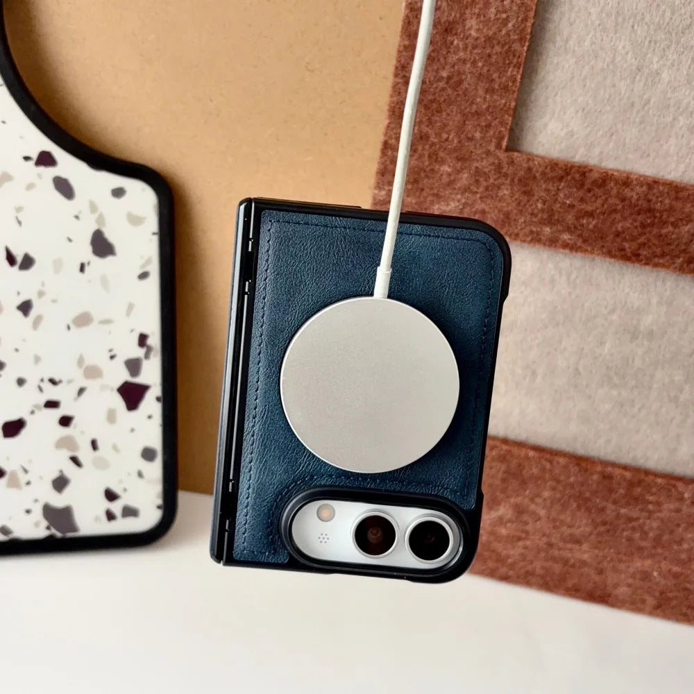 Luxuriöse Retro-Schutzhülle in Lederoptik für iPhone Duo – Magnetische MagSafe-Kompatible Hülle mit Drehbarem Ständer und Stoßschutz Kaufschwan®