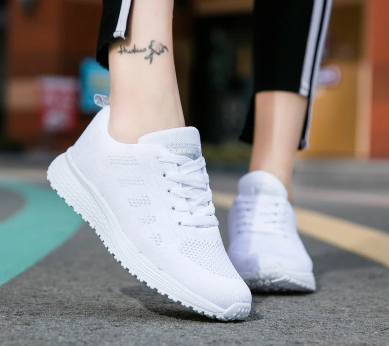 Damen Sneaker – Modische Flache Schuhe mit Plateau-Optik | Bequeme Alltagsschuhe in Übergrößen Kaufschwan®