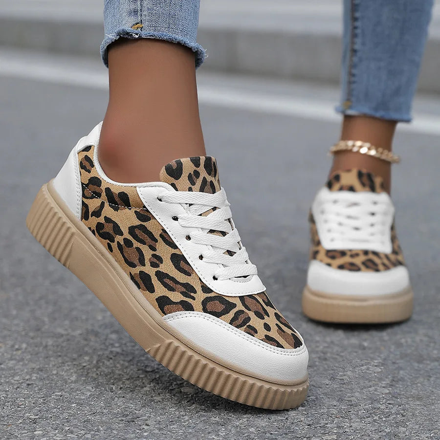 Damen Sneaker mit Leopardenmuster – Retro Chunky Casual Schuhe | Bequemes Flach-Design & Vielseitige Mode Kaufschwan®