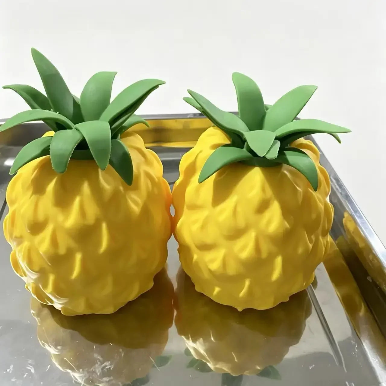 Jumbo Ananas-Squishy-Stressball – Weiches Slow-Rising Knautsch-, Fidget- & Sensorikspielzeug zum Stressabbau, Schreibtisch-Accessoire & Partygeschenk
