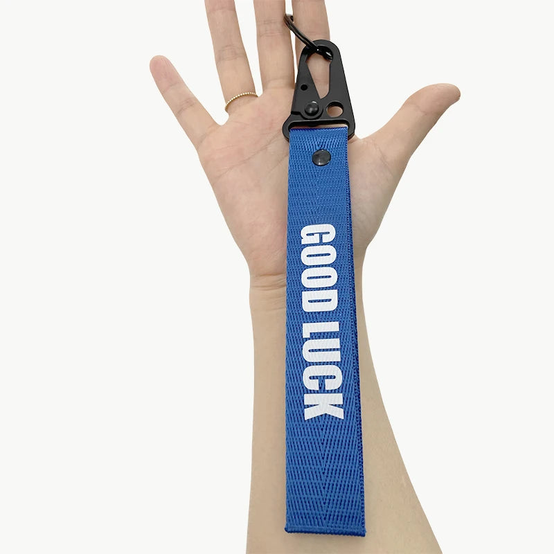 Personalisierter Schlüsselanhänger fürs Handgelenk – Mit eigenem Text oder Logo | Lanyard mit Clip für Auto & Motorrad, Unisex Design Kaufschwan®