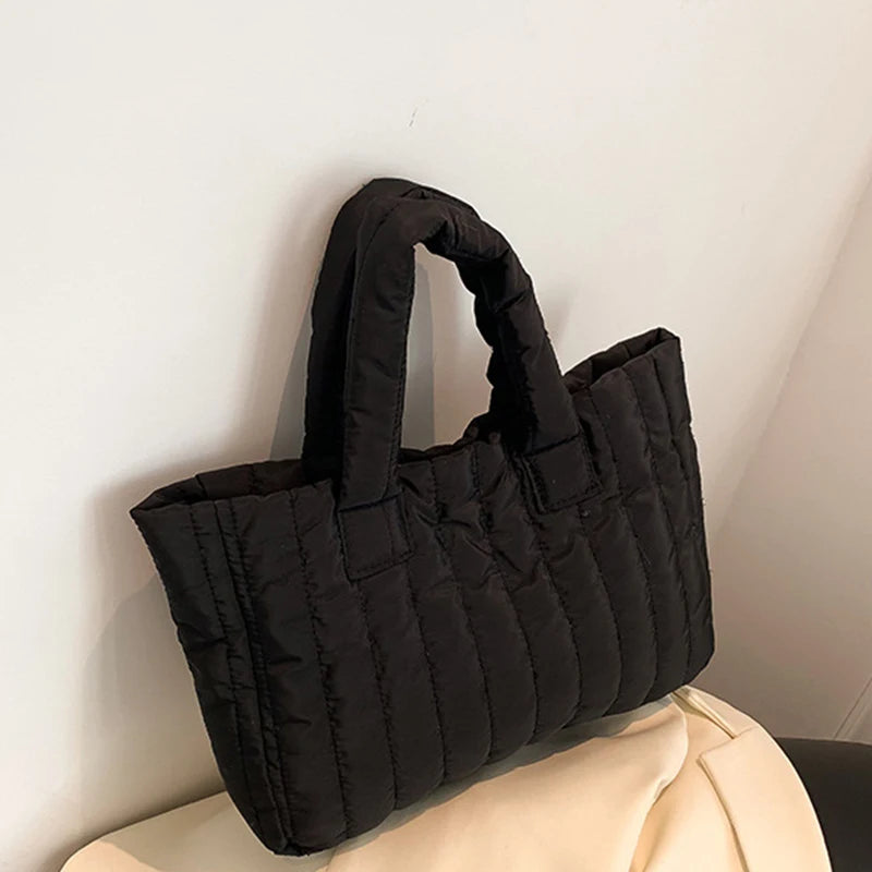 Damen Tote Bag – Gestepptes Nylon mit Baumwollpolsterung | Einfarbige Casual Fashion Schultertasche Kaufschwan®