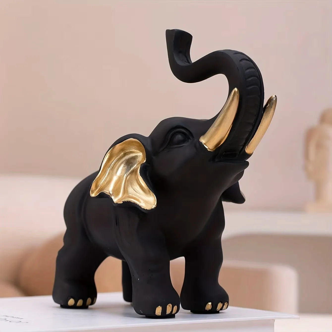 Schwarz-Gold Elefanten Statue – Luxuriöse Kunst-Dekoration für Wohnzimmer und Schreibtisch Kaufschwan®