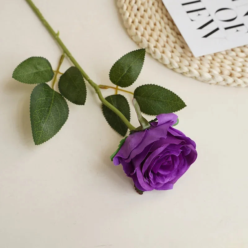 8CM Künstliche Rosen – Plastik Juana Blumenstrauß für Valentinstag, Hochzeit, Wohnzimmer & Esstisch Dekoration Kaufschwan® Lila