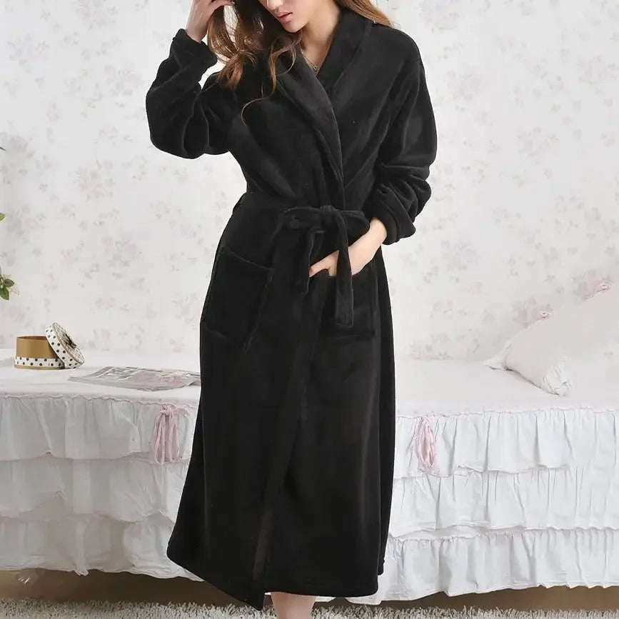 Langer Winter-Bademantel aus Korallenvlies – Dicker Warmer Flanell-Morgenmantel im Kimono-Stil für Zuhause