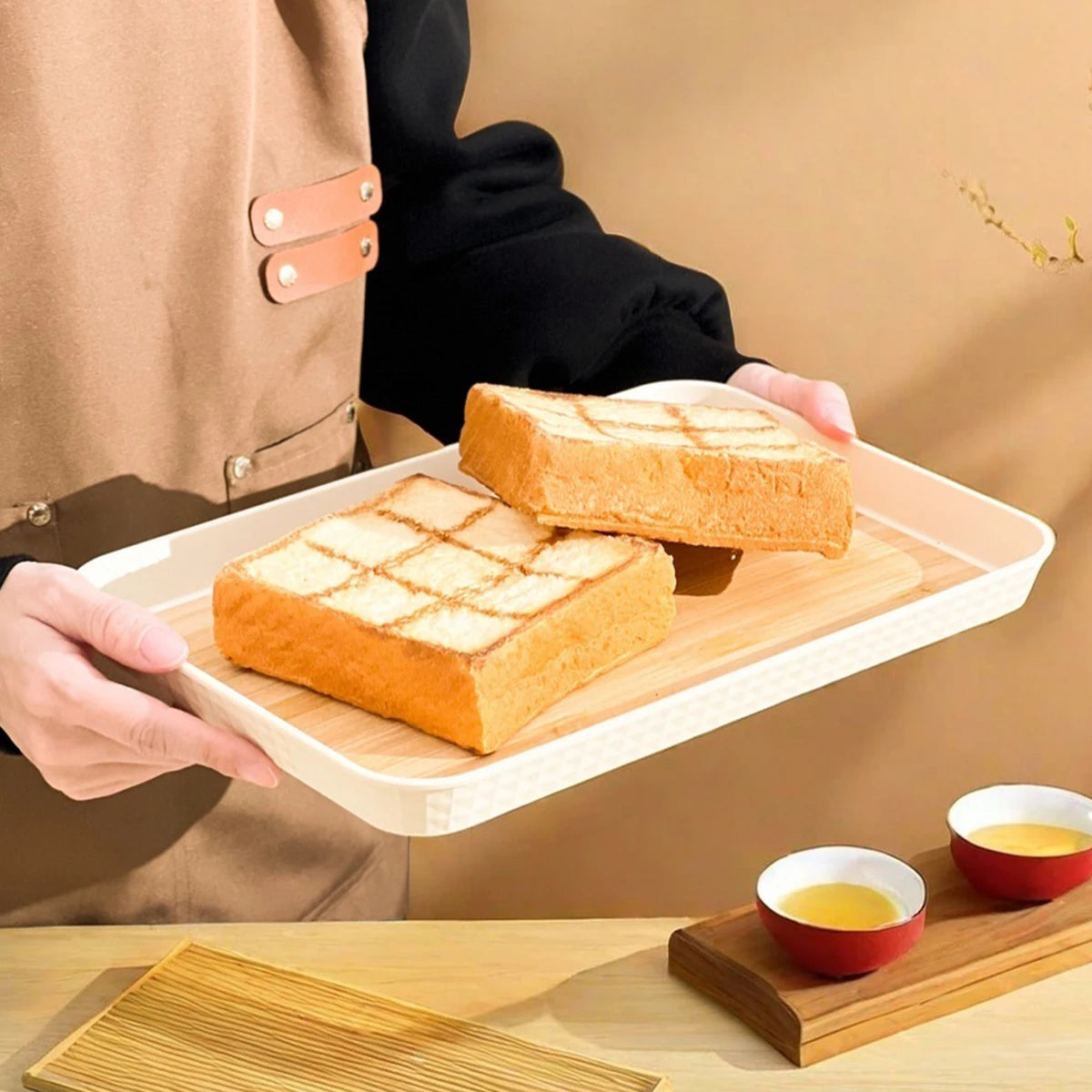 Großes Rechteckiges Kunststoff-Tablett – Wiederverwendbares Servier- & Aufbewahrungs-Tablett für Tee, Desserts, Obst & Küche Kaufschwan®