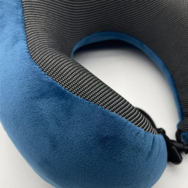 U Förmiges Memory Foam Nackenkissen – Weiches Reisekissen für Flugzeug und Nackenstütze Kaufschwan®
