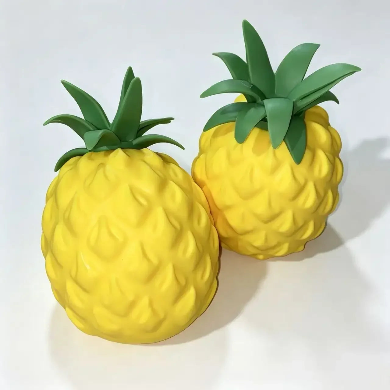 Jumbo Ananas-Squishy-Stressball – Weiches Slow-Rising Knautsch-, Fidget- & Sensorikspielzeug zum Stressabbau, Schreibtisch-Accessoire & Partygeschenk