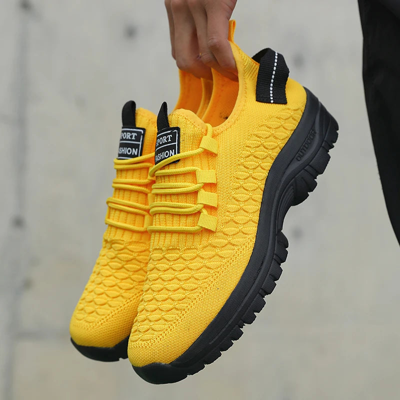 Herren Outdoor Sneaker in Leuchtgelb – Atmungsaktive Mesh Sportschuhe | Stoßdämpfendes Trend-Abenteuer Schuhwerk Kaufschwan®