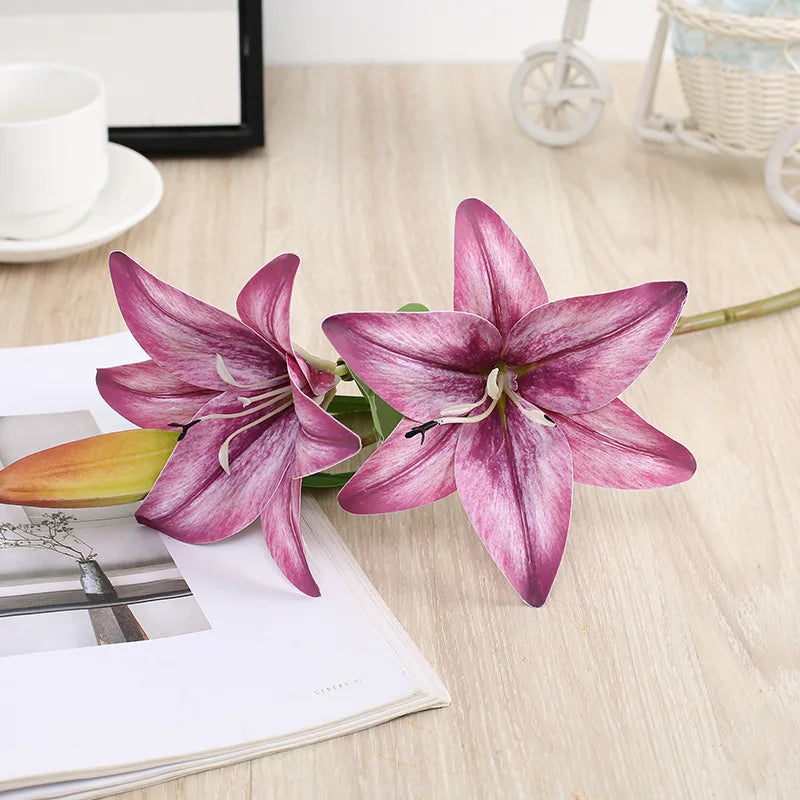 41cm Künstliche Lilien – Realistischer Lilienstrauß für Hochzeit, Zuhause, Hotel, Restaurant, Büro & Gartendekoration Kaufschwan® Doppelblüte Lila