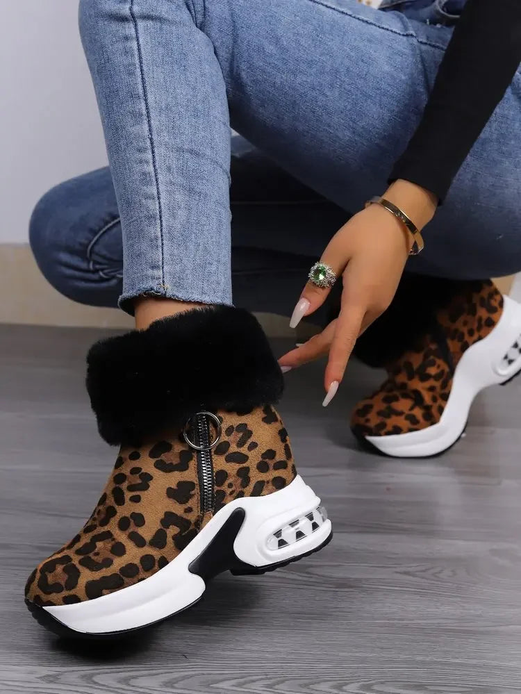 Damen Plateau Schneestiefel – Dicksohlige Winter Stiefeletten aus Kunst-Wildleder | Rutschfeste Knöchelstiefel mit Kunstfellfutter Größe 43 Kaufschwan®