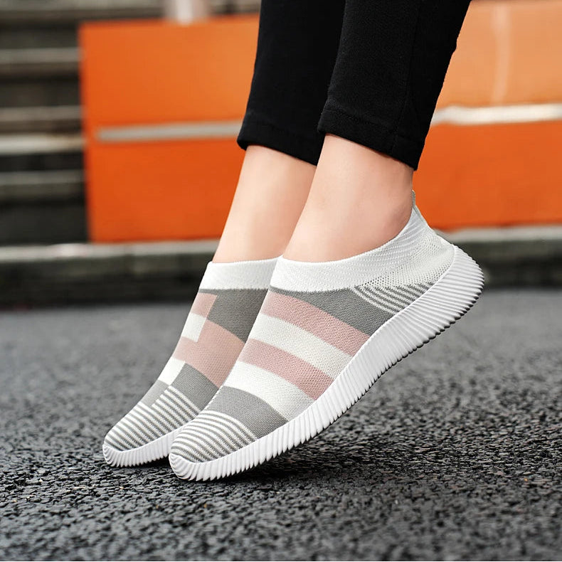 Damen Slip-On Sneaker – Hochwertige Freizeitschuhe | Bequeme Loafer für Spaziergänge | Übergrößen bis 44 Kaufschwan®