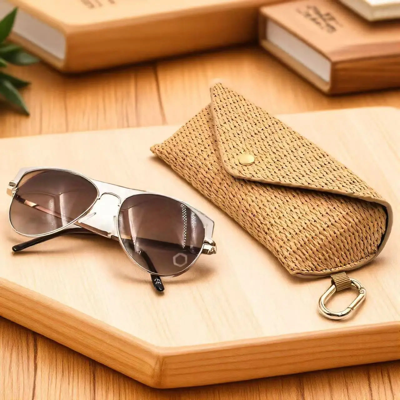 Damen Brillentasche Geflochtenes Stroh Design – PU Leder Weiches Etui für Sonnenbrillen Kaufschwan®