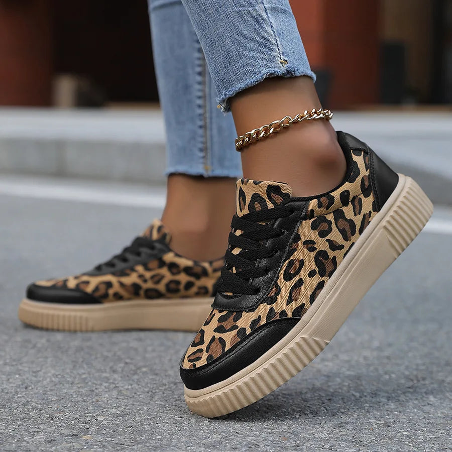 Damen Sneaker mit Leopardenmuster – Retro Chunky Casual Schuhe | Bequemes Flach-Design & Vielseitige Mode Kaufschwan®