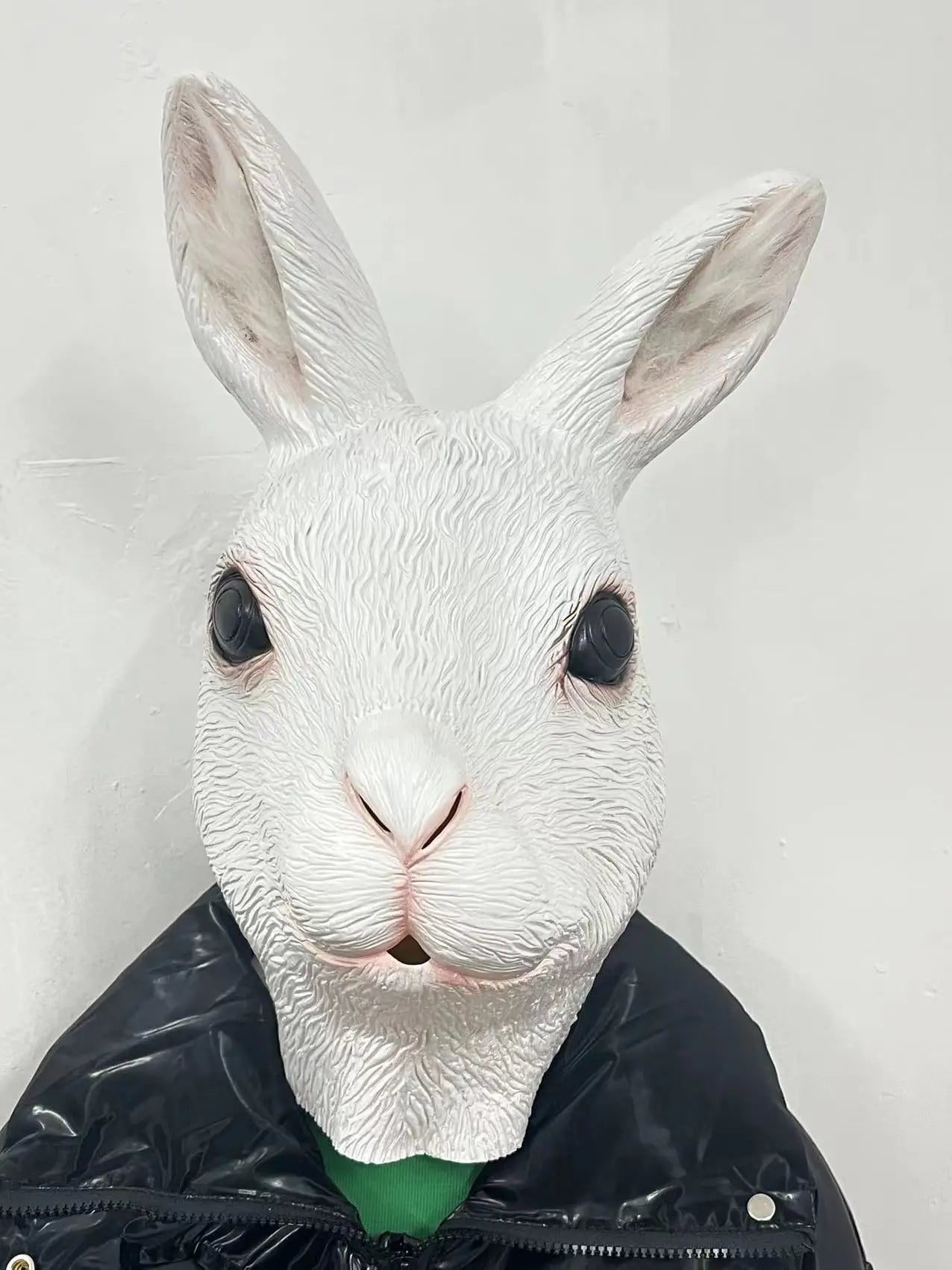 Weiße Hasen Vollgesichtsmaske – Tier Cosplay Maske für Halloween, Weihnachten, Bar & Maskenball Kostümrequisite Kaufschwan®