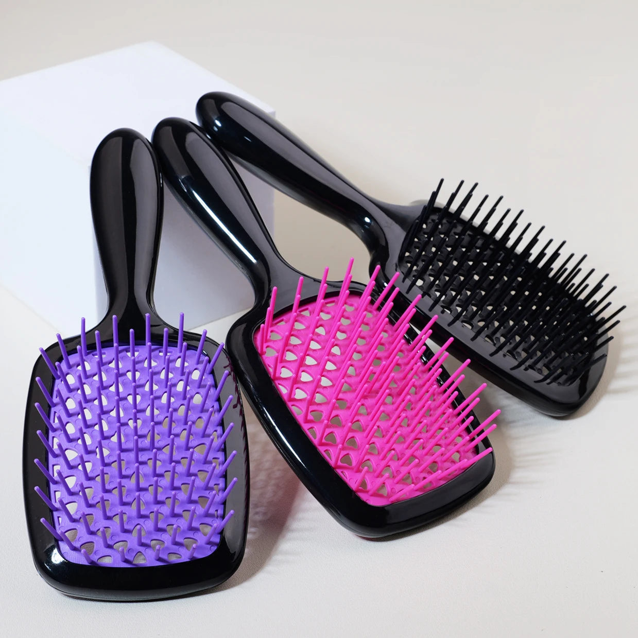 Herzförmige Multi-Color Haarbürste – 1/3 Stück | Antistatische Bürste für Nasses & Trockenes Haar, Perückenfreundlich Kaufschwan®