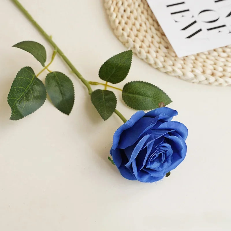 8CM Künstliche Rosen – Plastik Juana Blumenstrauß für Valentinstag, Hochzeit, Wohnzimmer & Esstisch Dekoration Kaufschwan® Tiefblau