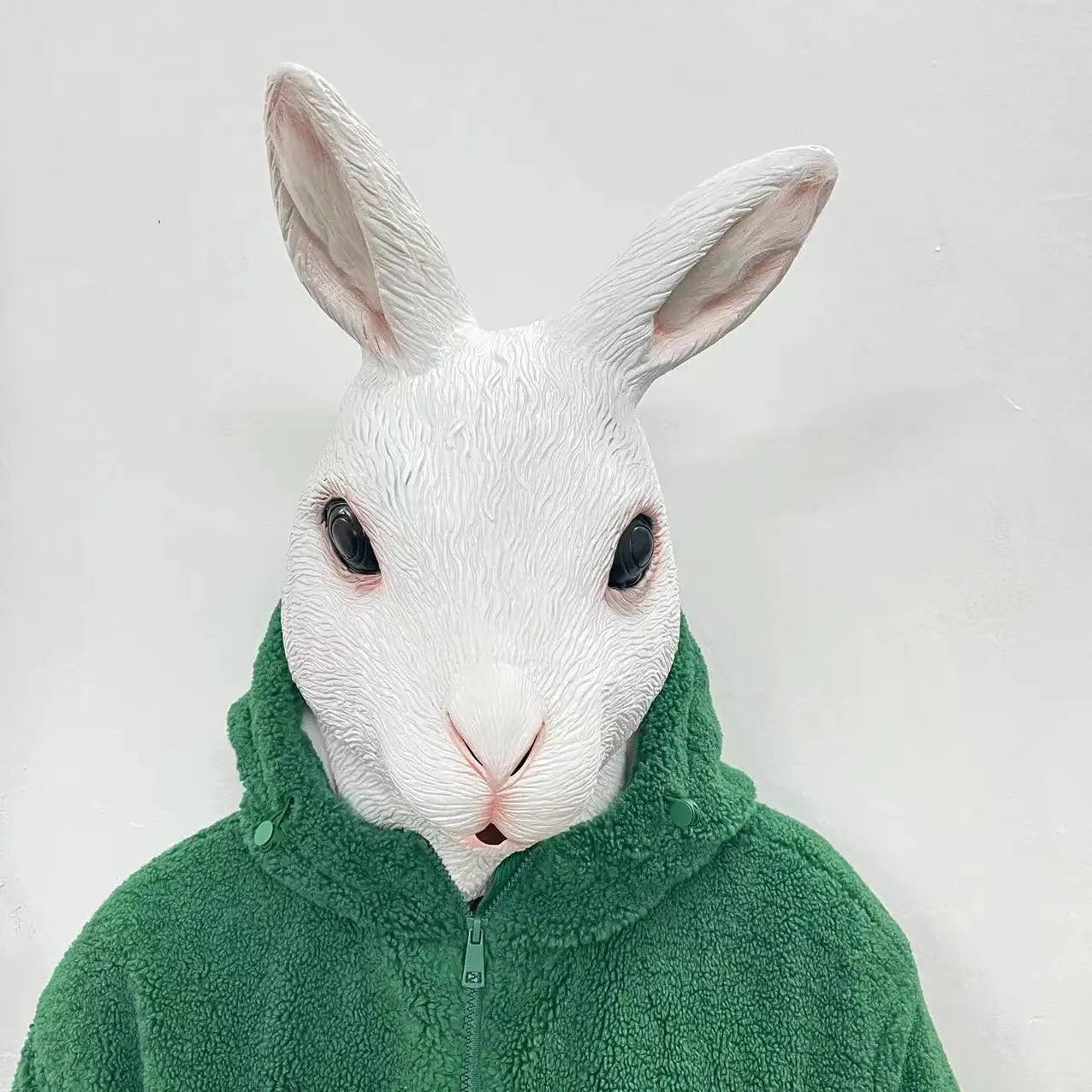 Weiße Hasen Vollgesichtsmaske – Tier Cosplay Maske für Halloween, Weihnachten, Bar & Maskenball Kostümrequisite Kaufschwan®