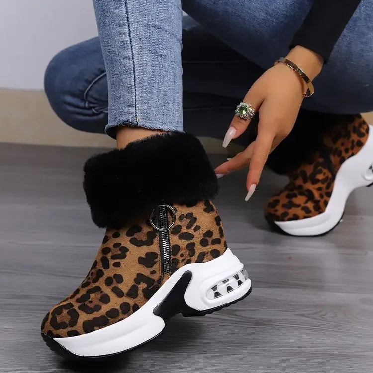 Damen Plateau Schneestiefel – Dicksohlige Winter Stiefeletten aus Kunst-Wildleder | Rutschfeste Knöchelstiefel mit Kunstfellfutter Größe 43 Kaufschwan®