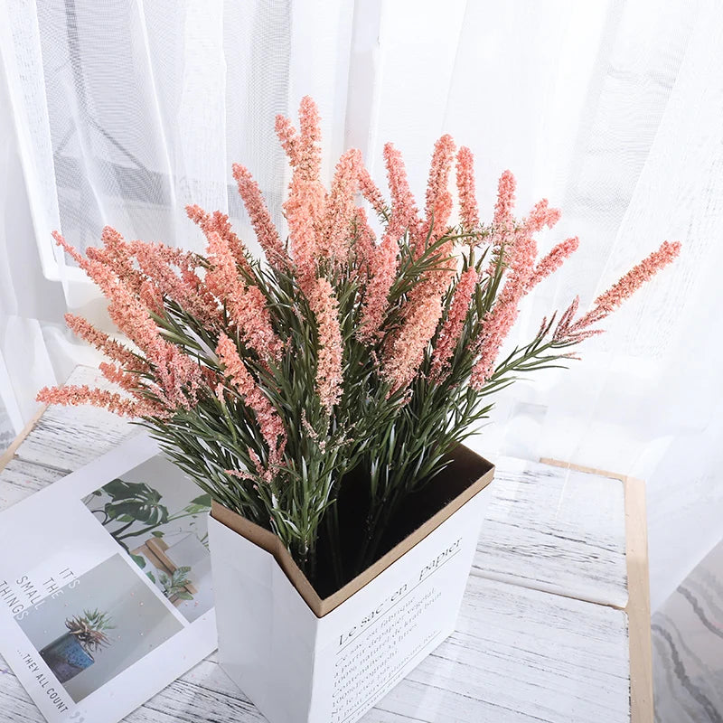 Schöne Künstliche Lavendelblumen mit Schaum-Weizen & Kolbenblumen – Kunstblumenstrauß für Hochzeit, Zuhause & Weihnachtsdekoration | DIY Florale Handwerkskunst Kaufschwan®