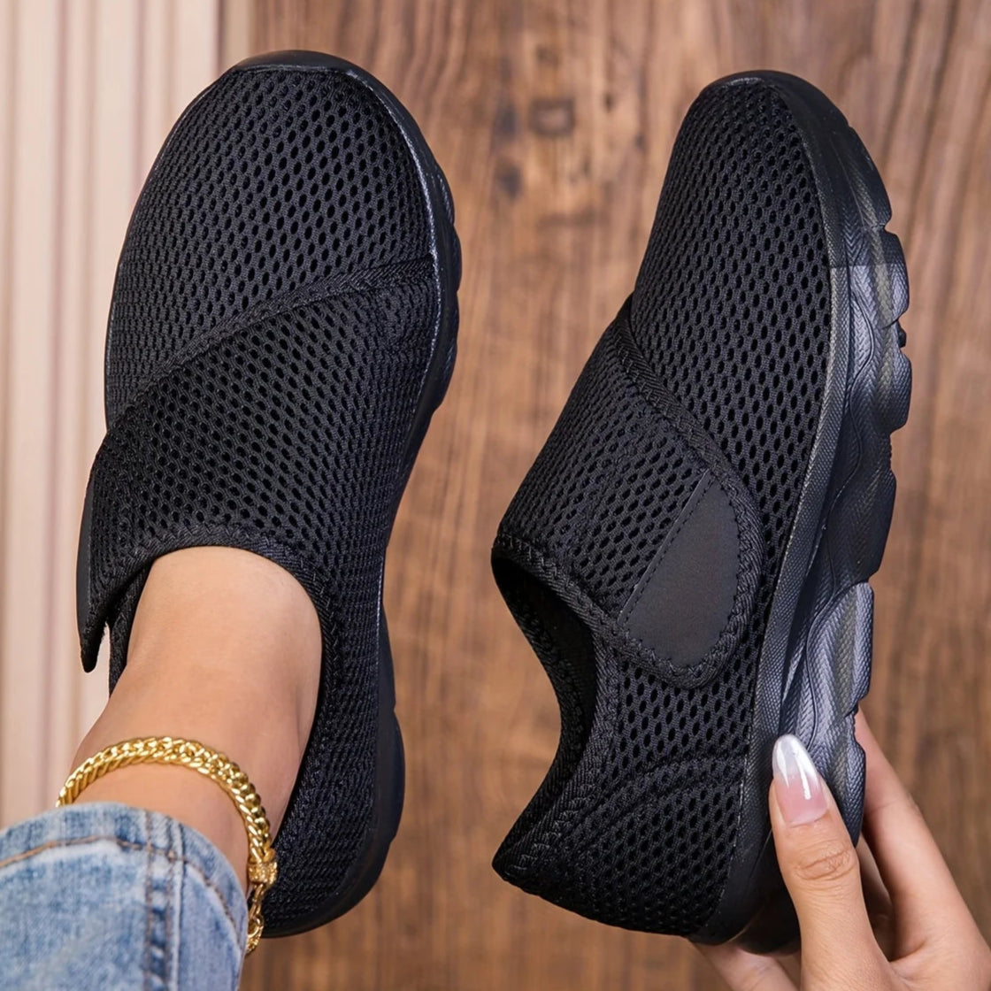 Damen Weitgeschnittene Sneaker – Atmungsaktive Mesh Freizeitschuhe | Bequeme Flache Schuhe für Damen Kaufschwan®