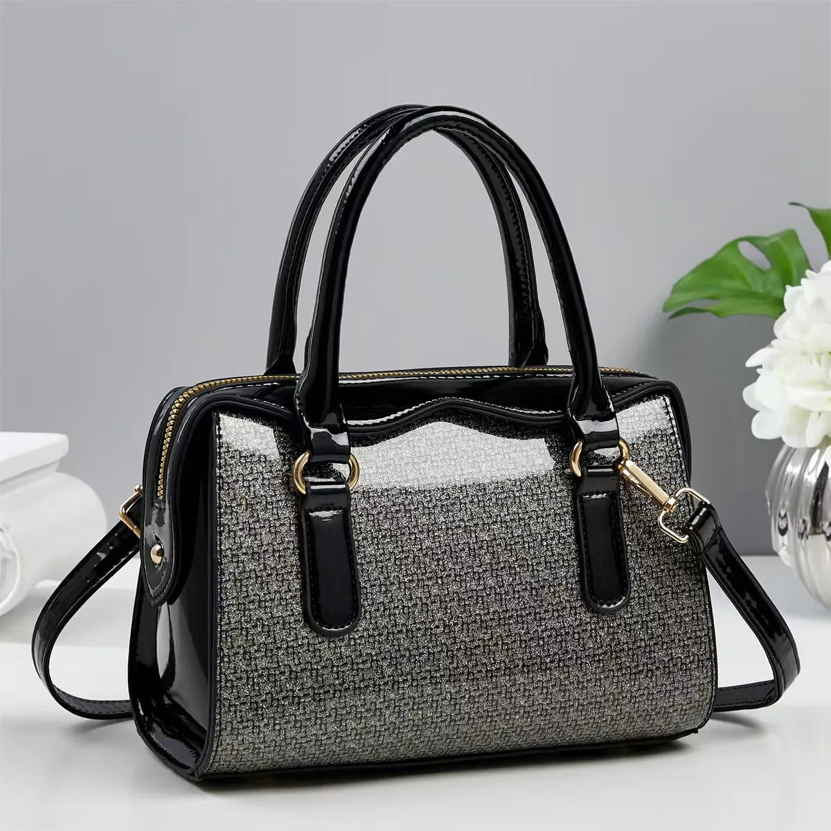 Große Damen Crossbody Tasche – Ein-Schulter PU Tote im Street Style | Weiche Quadratische Handtasche mit Reißverschluss Kaufschwan® Schwarz