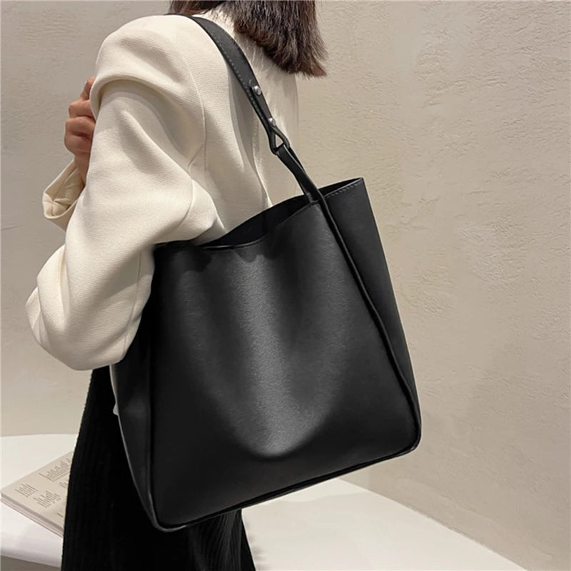 Damen Bucket Schultertasche – Schlichte Retro Kunstleder Handtasche | Große Kapazität Tote Bag Kaufschwan® Schwarz