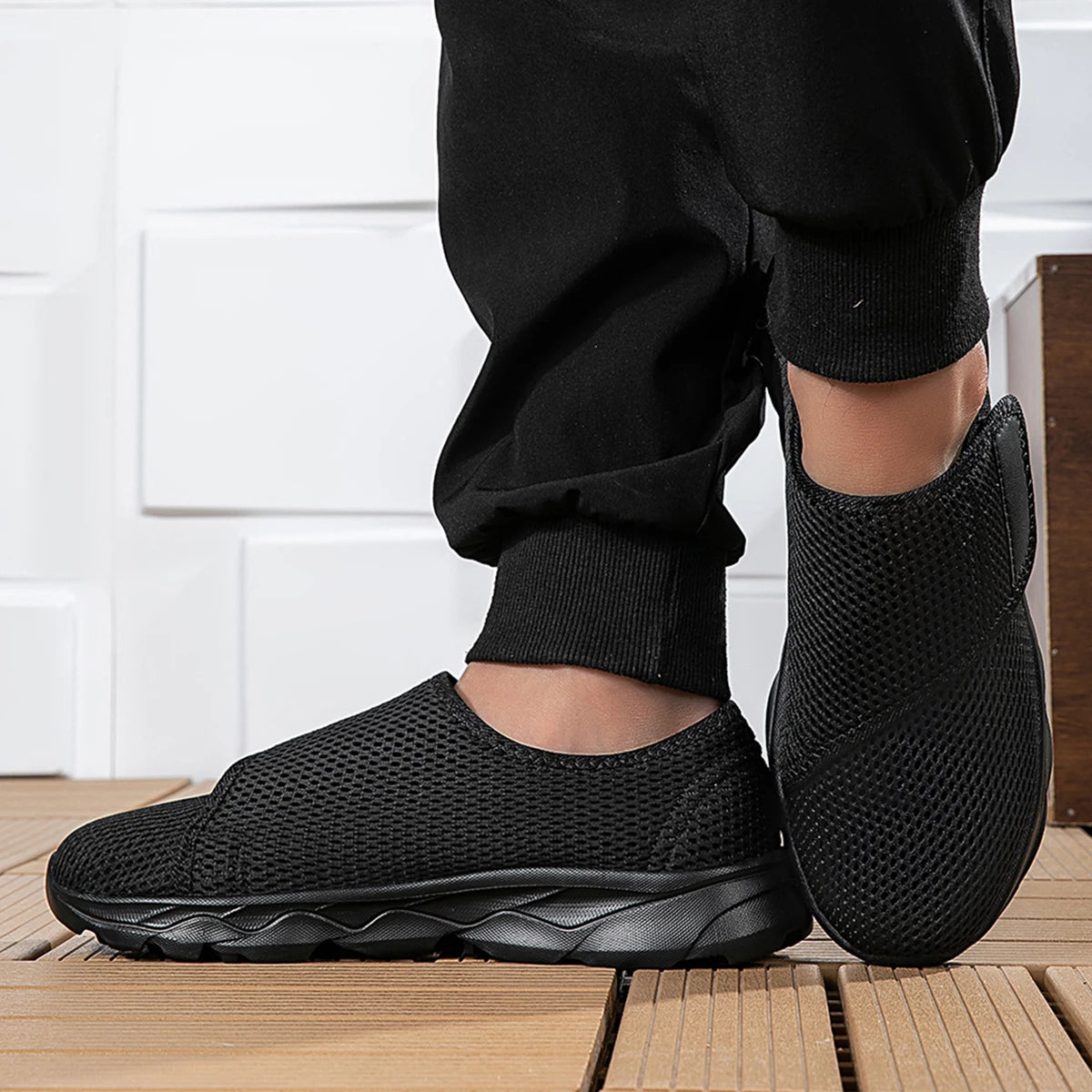 Damen Weitgeschnittene Sneaker – Atmungsaktive Mesh Freizeitschuhe | Bequeme Flache Schuhe für Damen Kaufschwan®