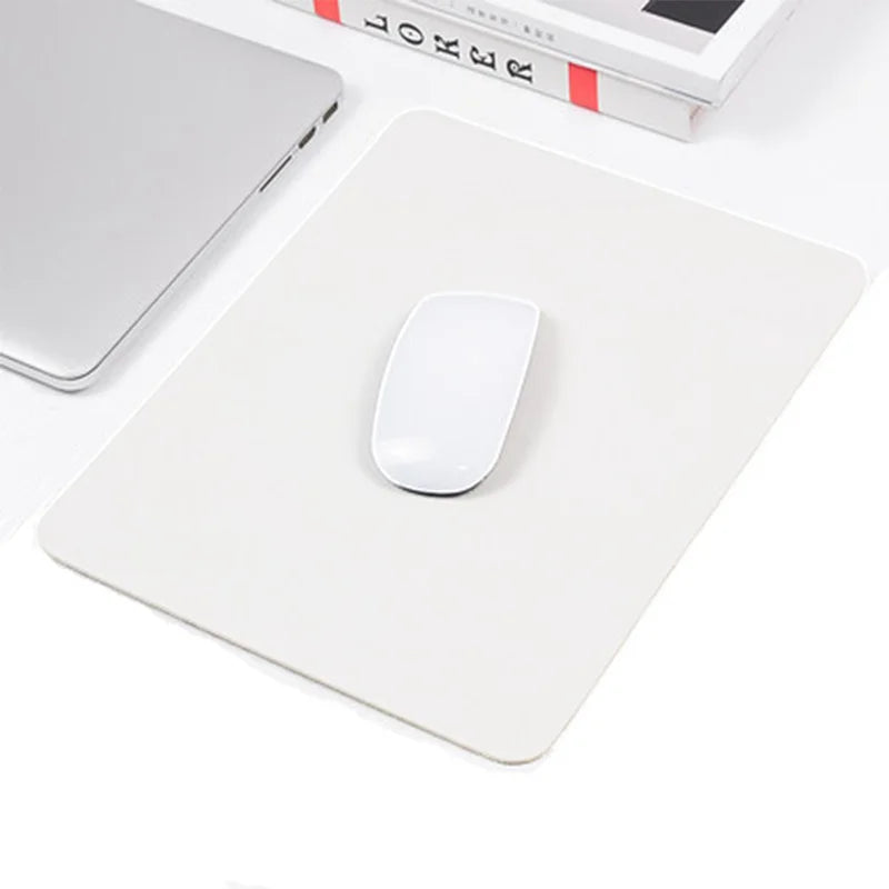 Schlichtes Einfarbiges PU Leder Mauspad – Rutschfeste Wasserdichte Schreibtischunterlage für Laptop und PC Kaufschwan® Weiß