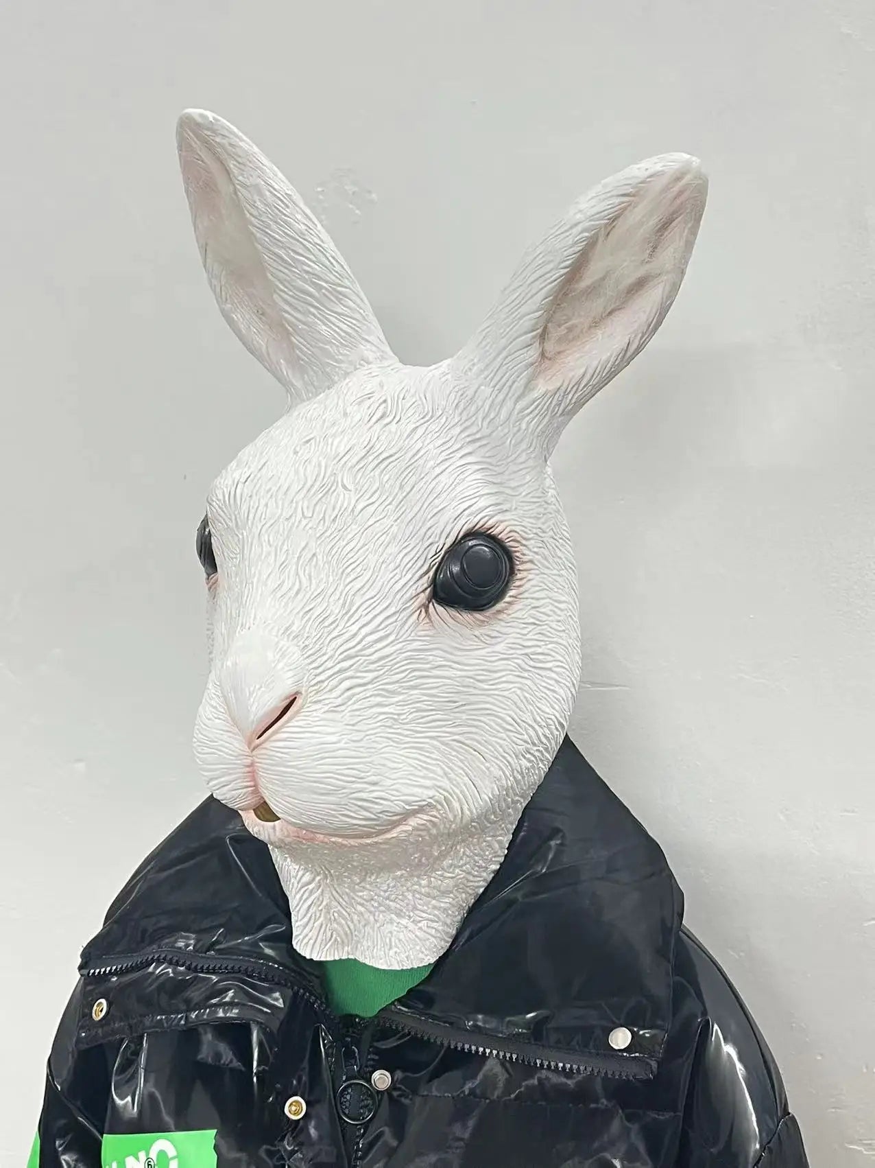 Weiße Hasen Vollgesichtsmaske – Tier Cosplay Maske für Halloween, Weihnachten, Bar & Maskenball Kostümrequisite Kaufschwan®