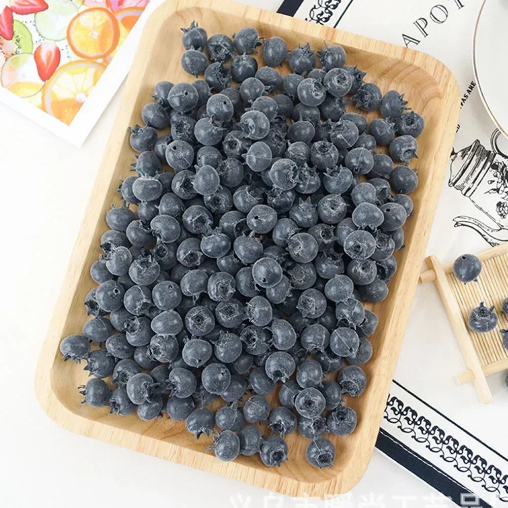 20 Stück Künstliche Blaubeeren – Hochrealistische Plastik Blaubeer-Dekoration für Zuhause, Fotografie & Obstladen Kaufschwan®