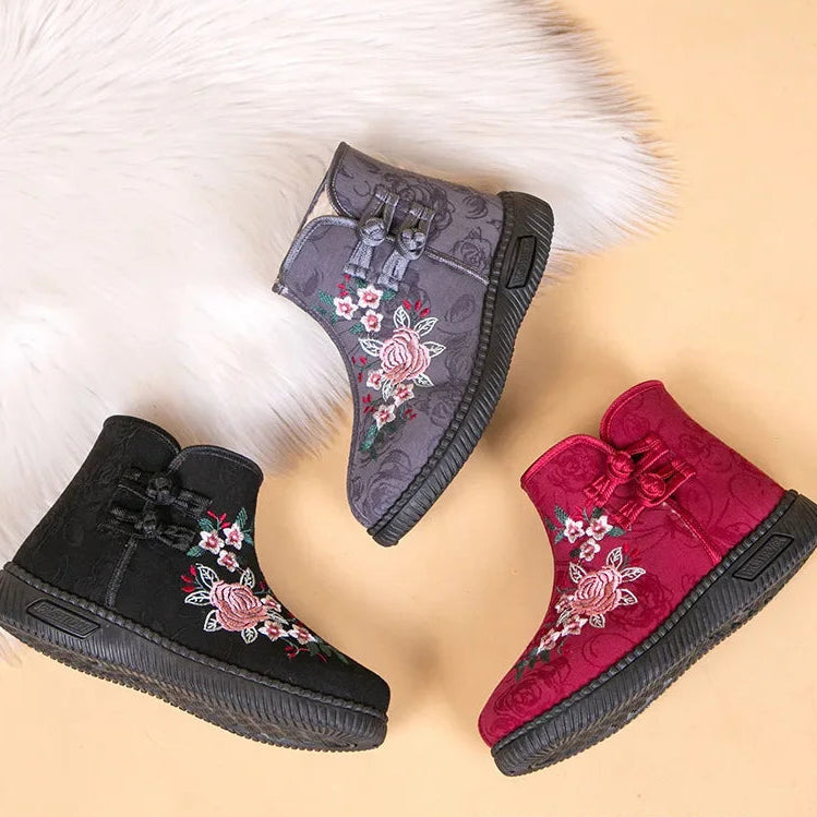 Damen Bestickte Schneestiefel – Mittelhohe Baumwollstiefel mit Kunstfell Fleece Futter | Warme Winter Schuhe für Mütter Kaufschwan®